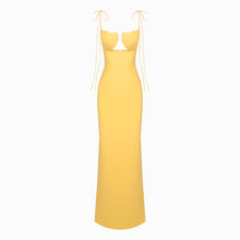 Yellow neckline shell dress