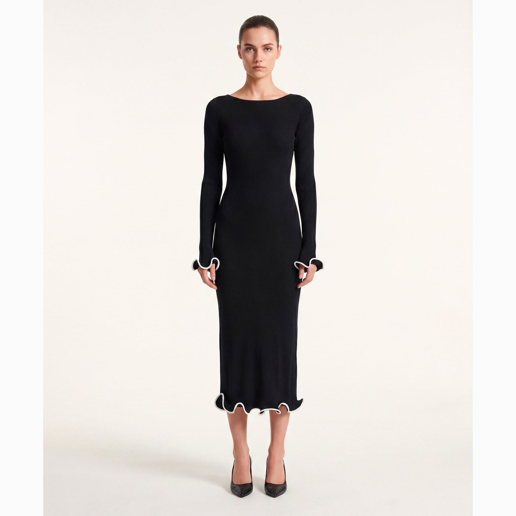 Abito midi nero con balze in jersey