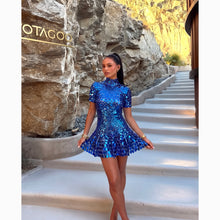 Mini abito blu in paillettes